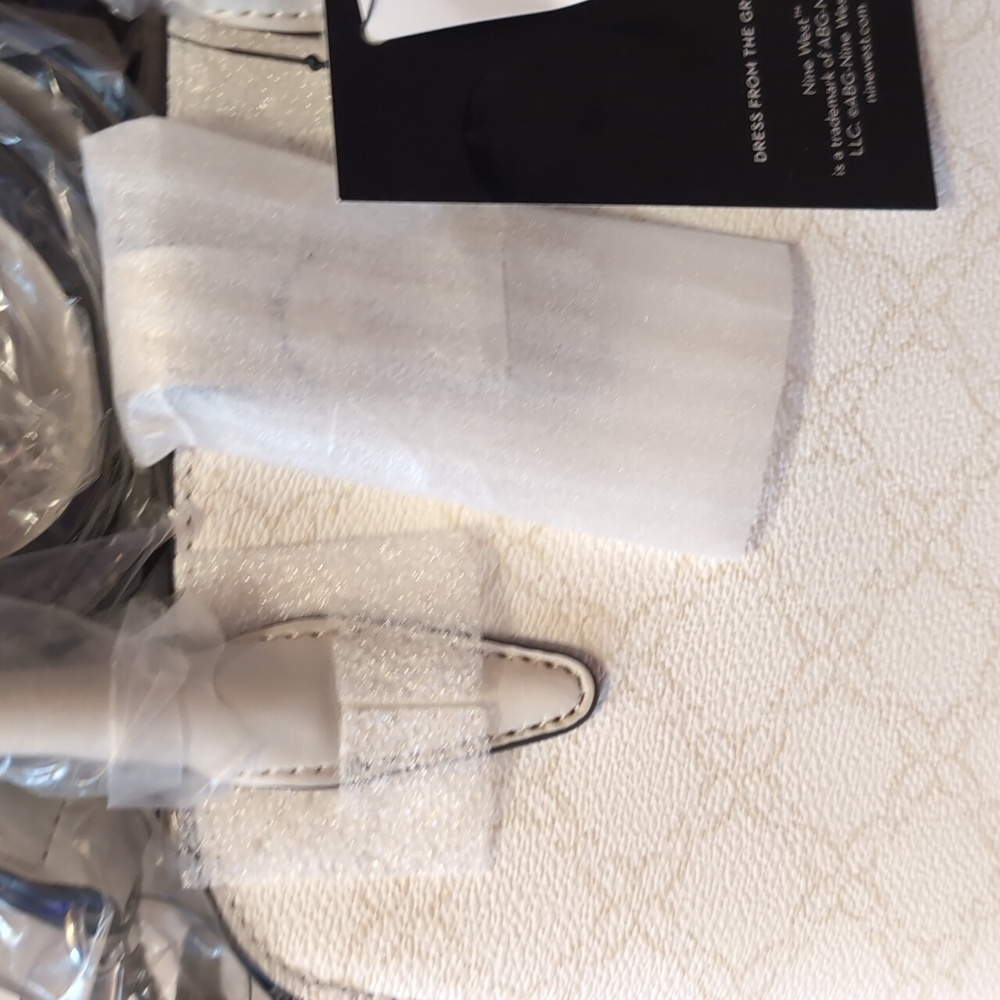 Nine West White and Black Satchel - Picture 5 of 9